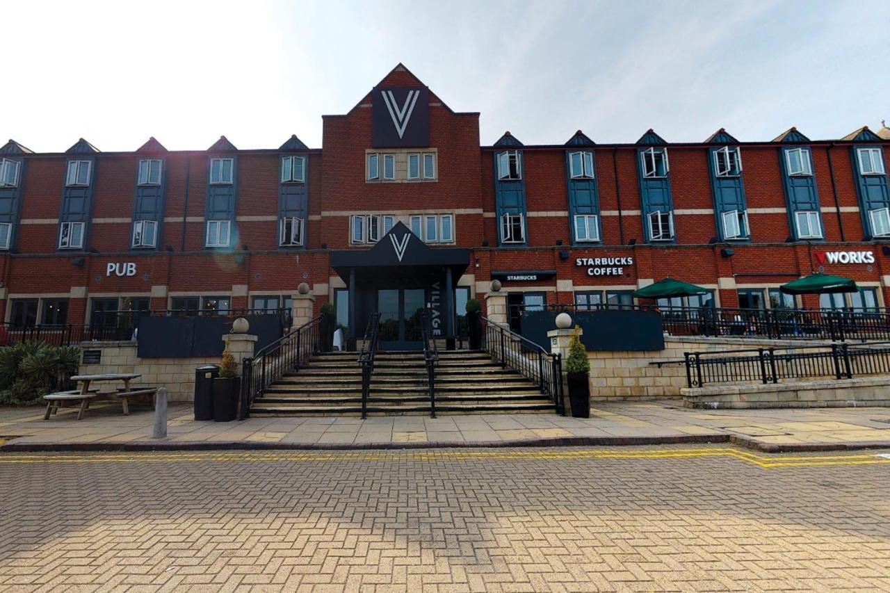 Village Hotel Coventry Exterior foto