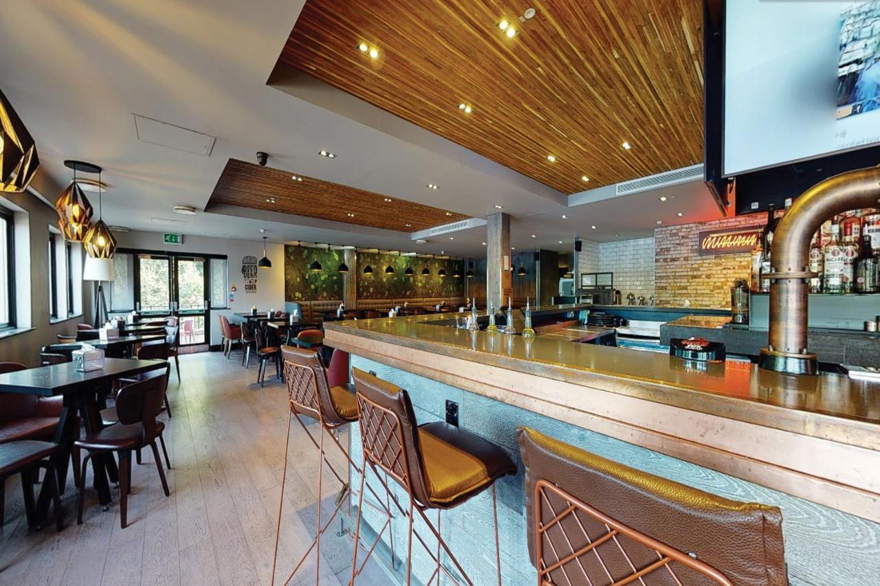 Village Hotel Coventry Exterior foto