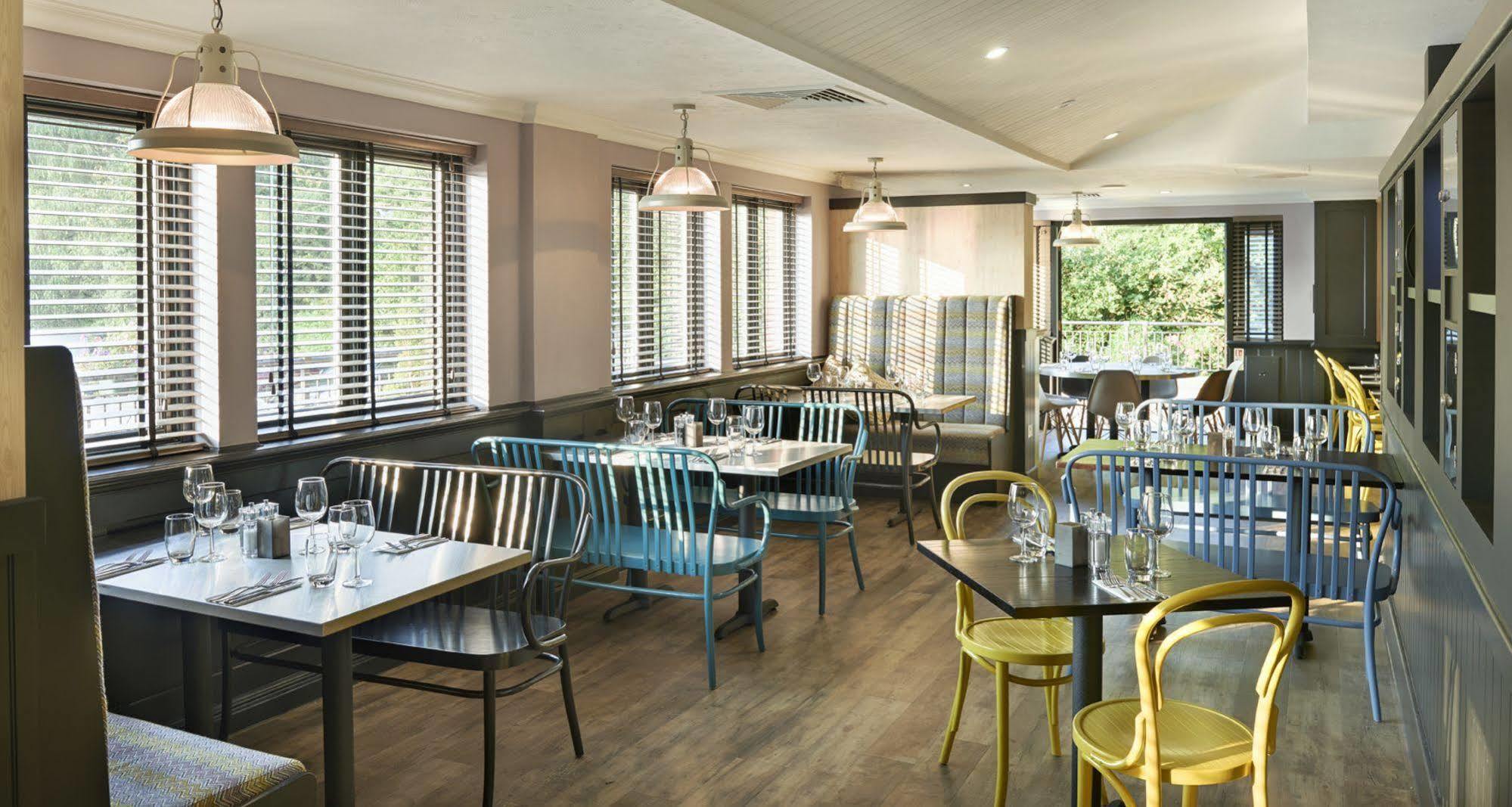 Village Hotel Coventry Exterior foto